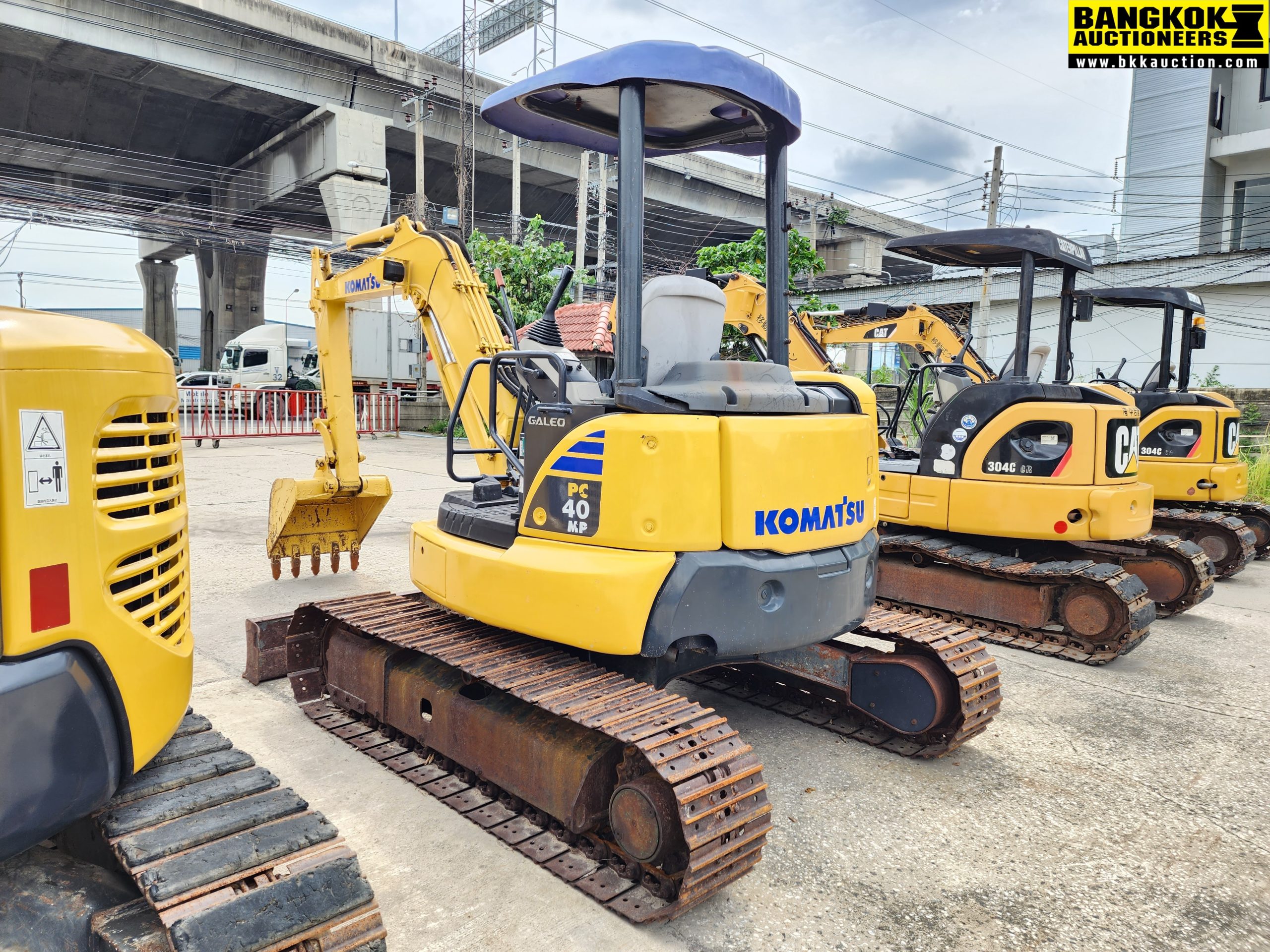 รถขุด KOMATSU-PC40MR-3-15053