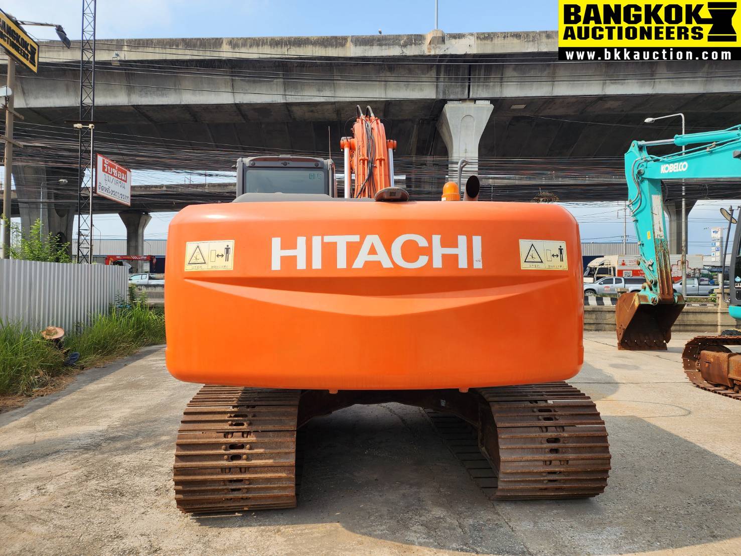 รถขุด HITACHI-ZX200-3-224115