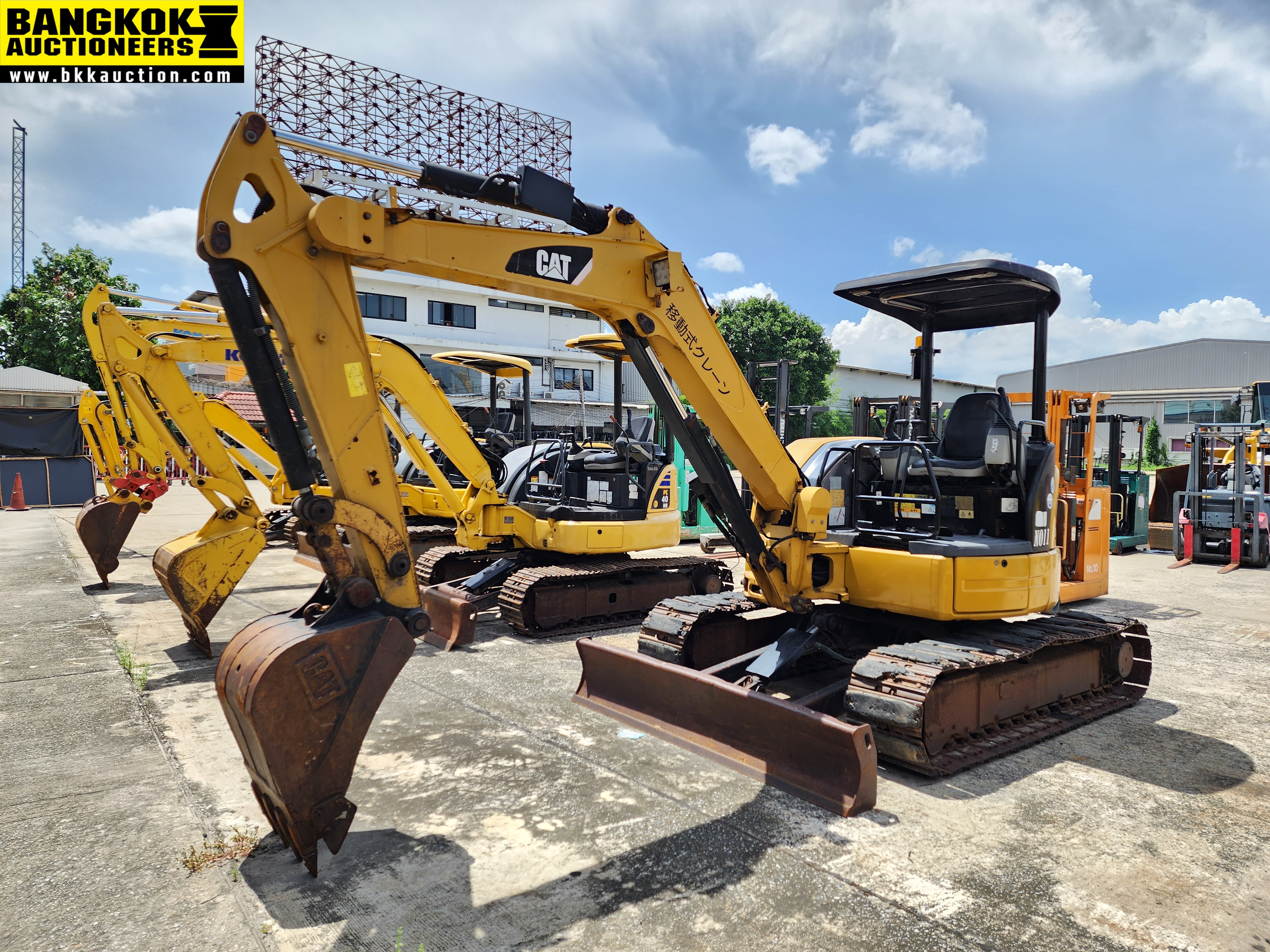 รถขุด CATERPILLAR-304CCR-ENW00602