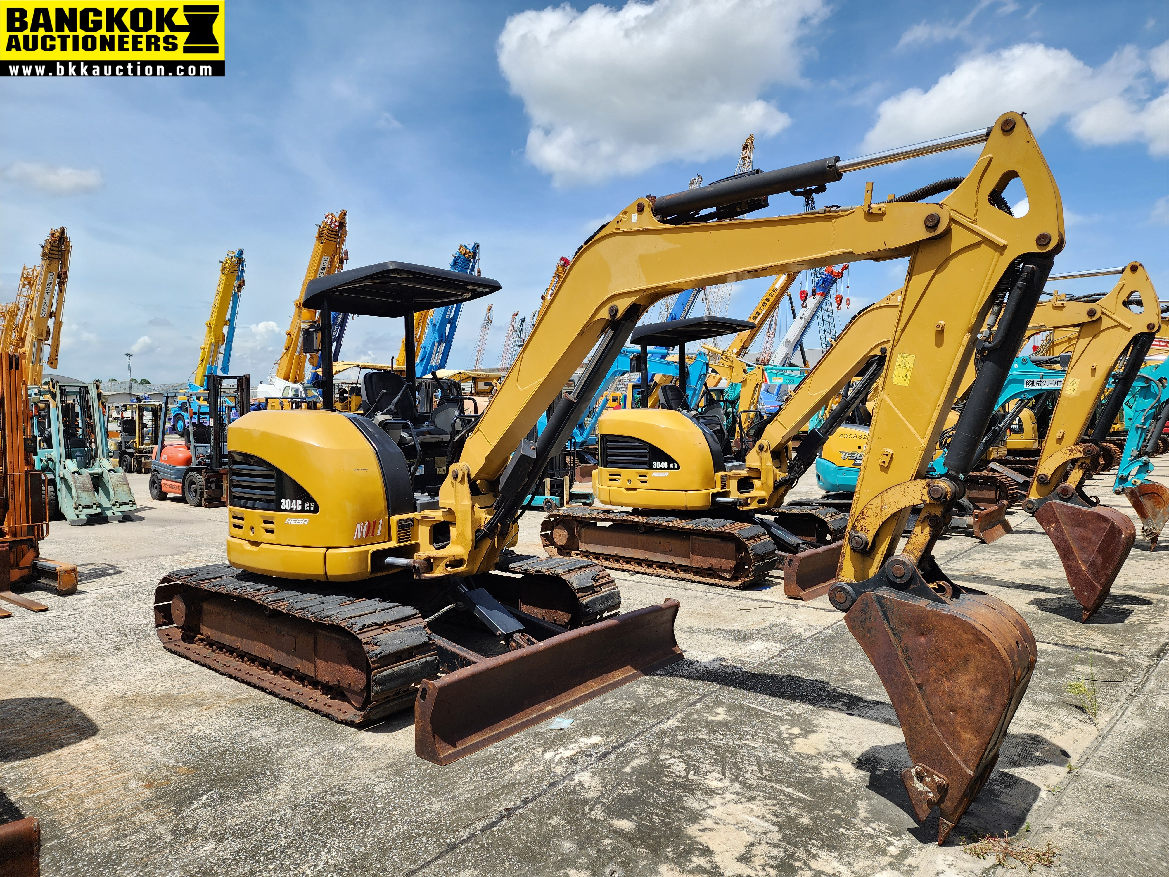 รถขุด CATERPILLAR-304CCR-ENW00602