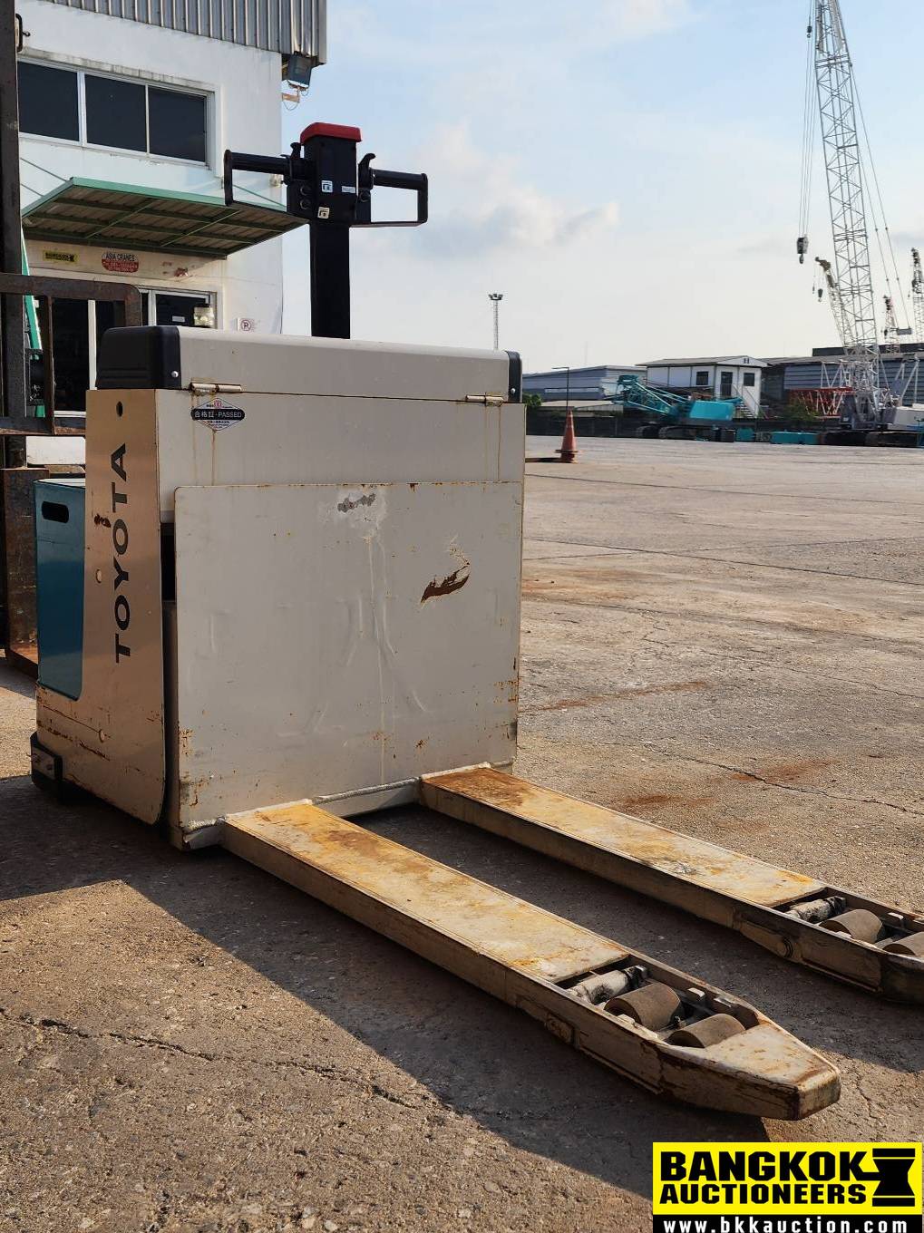 รถยกไฟฟ้า TOYOTA-3LB10-80801