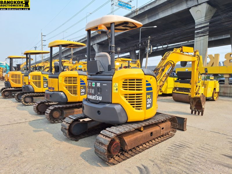 รถขุด KOMATSU PC30MR-2-21262