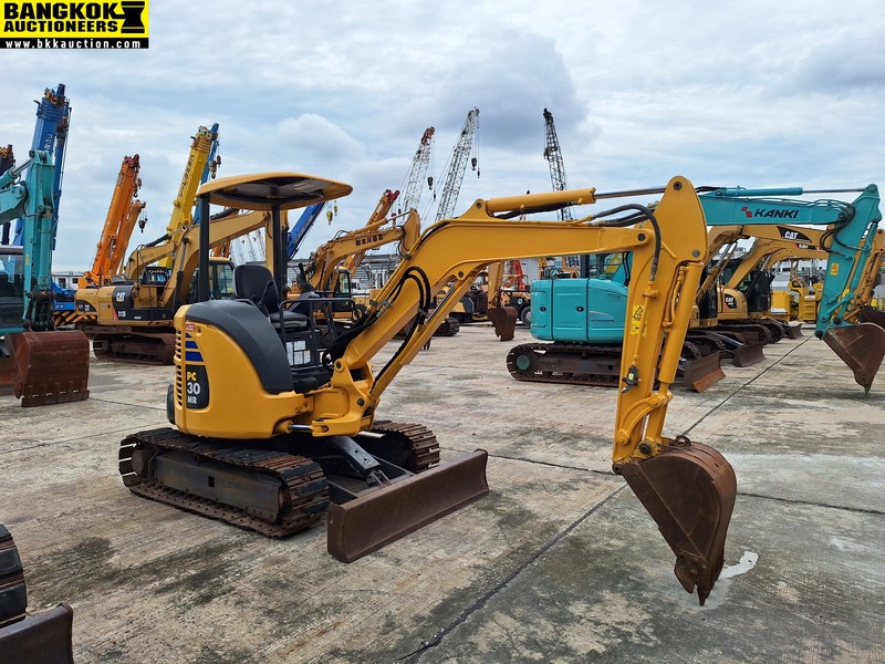 รถขุดเล็ก PC30MR-3-34690