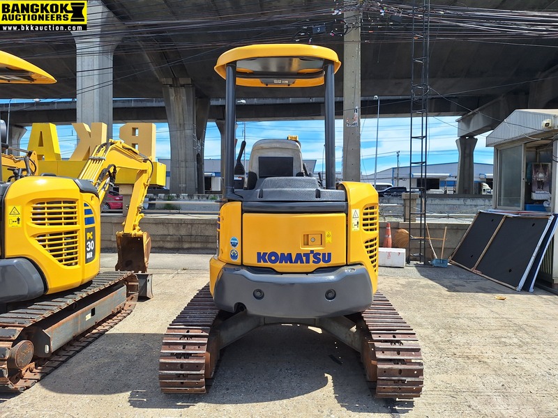 รถขุดเล็ก PC35MR-3-18860