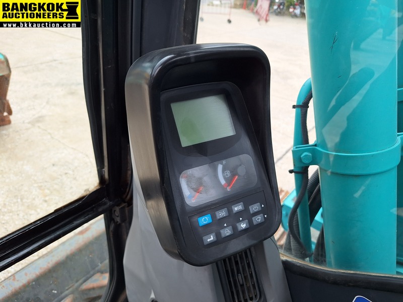 รถขุด SK135SR-2- YY06-16514