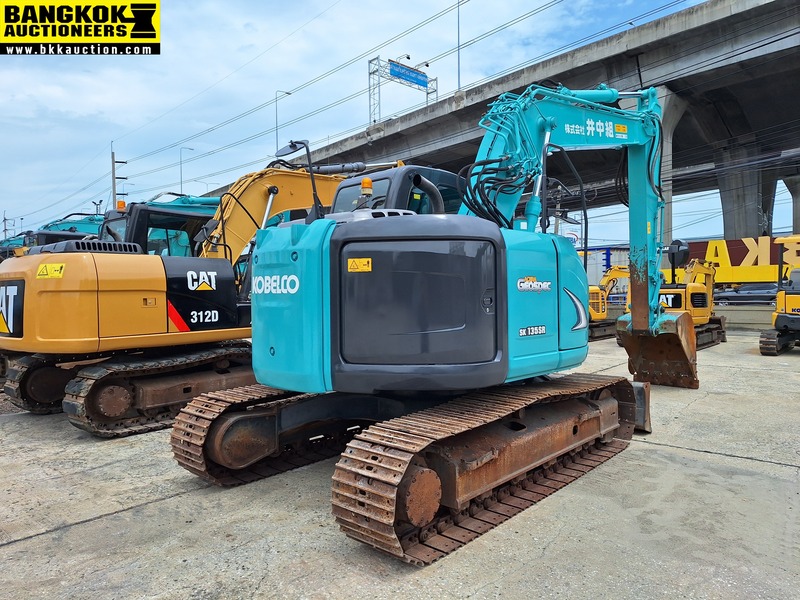 รถขุด SK135SR-2- YY06-16514
