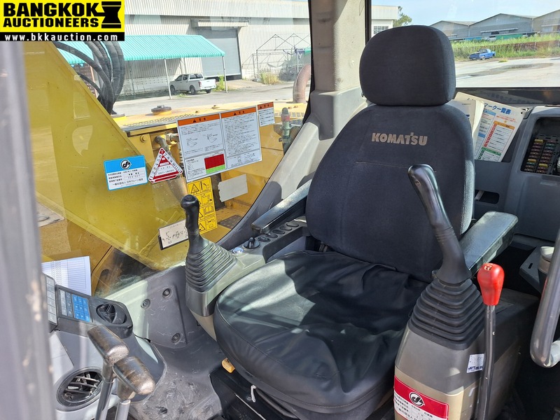 รถขุด PC138US-8-25409