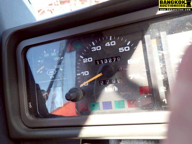 รถเครน GR600N-1