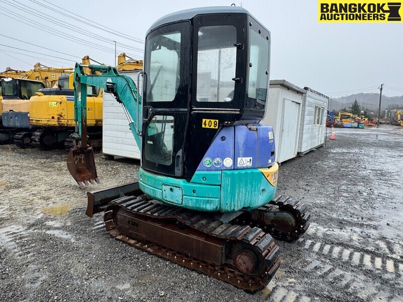 รถขุดเล็ก PC30MR-1-11609