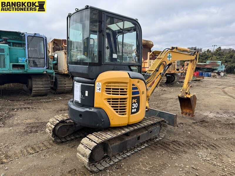 รถขุดเล็ก PC30MR-2 -24524
